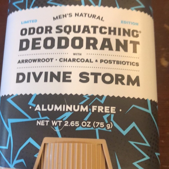 Dr. SquatchxMarvel Collab Limited Edition Divine Storm Thor Soap & Deodorant Set - Picture 6 of 10